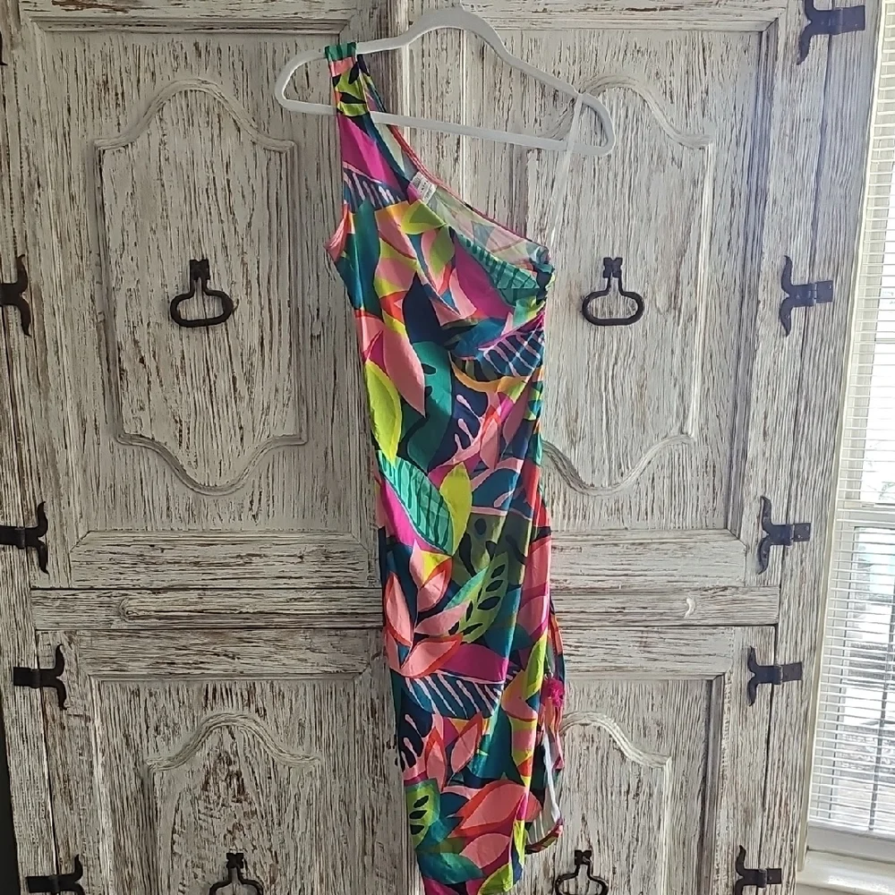 NWT Trina Turk One-Shoulder Leaf Print Dress in Pink, Green, Blue - SIZE SMALL - Picture 1 of 4